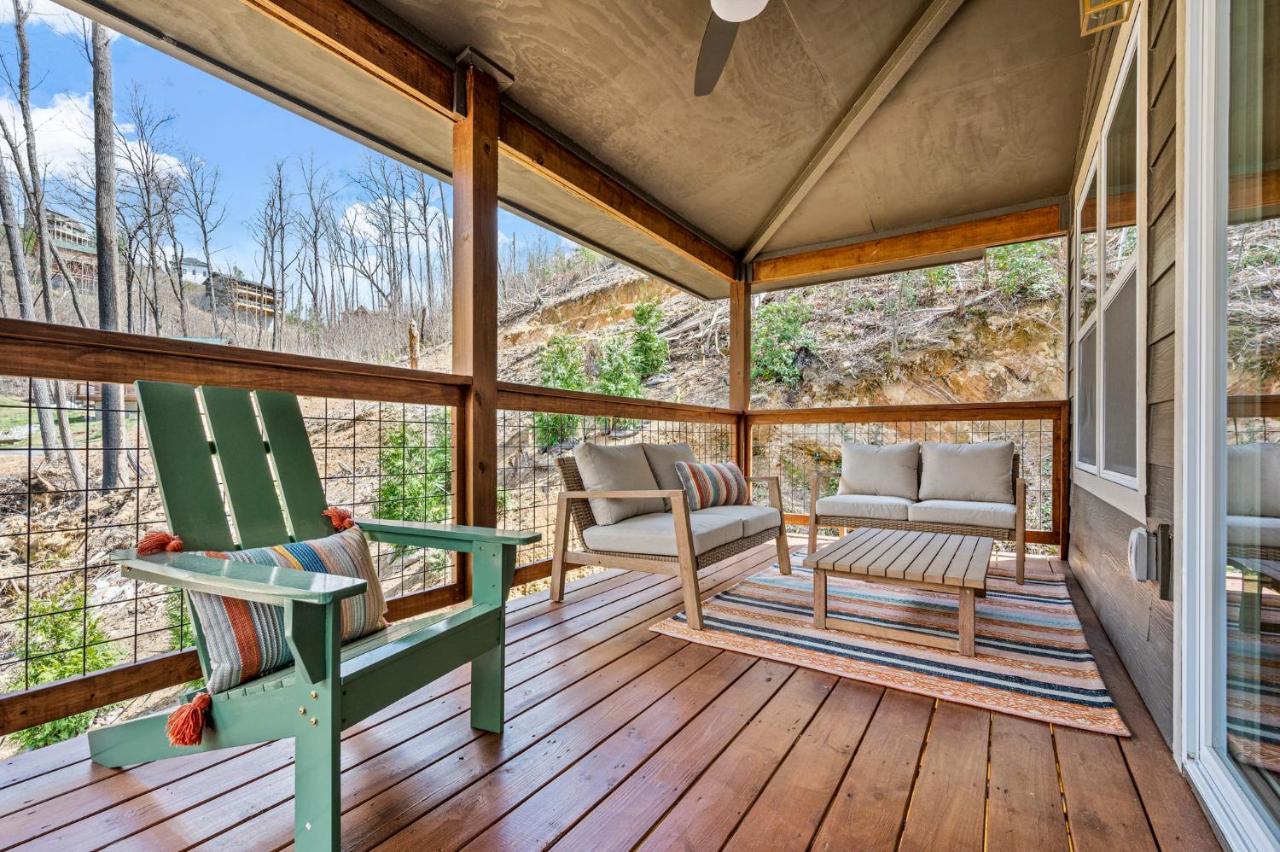 Вілла Mins To Gburg Sleeps 8 Hot Tub Arcade Area Pool Гатлінбург Екстер'єр фото