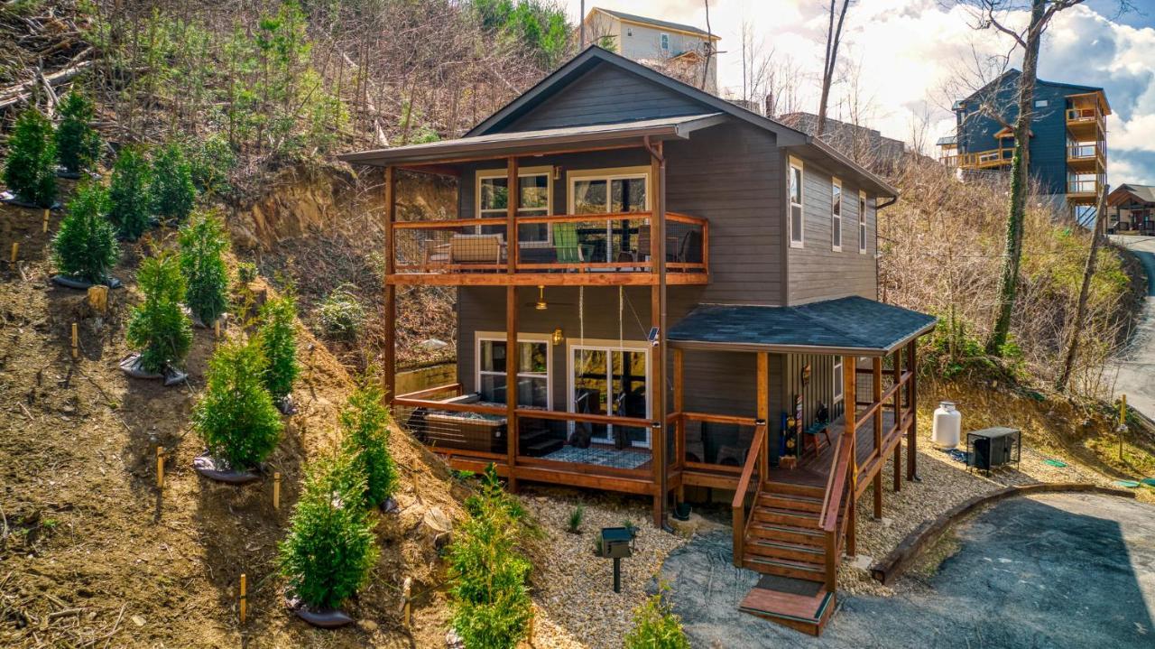 Вілла Mins To Gburg Sleeps 8 Hot Tub Arcade Area Pool Гатлінбург Екстер'єр фото